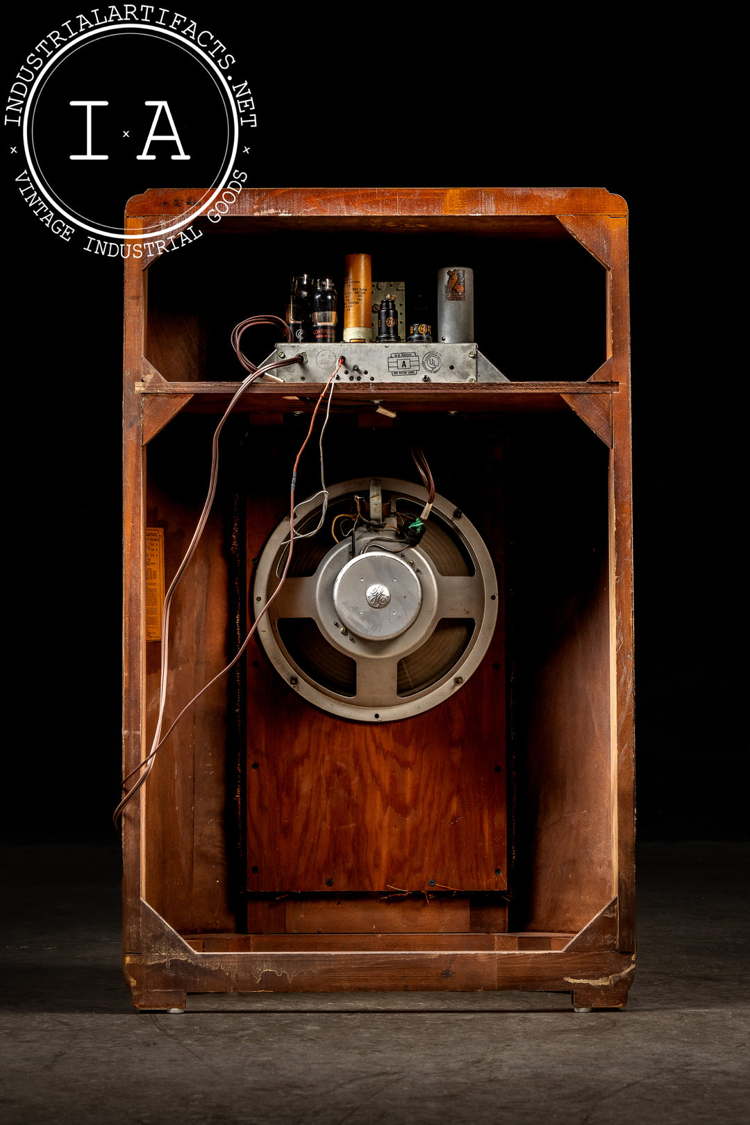 Vintage Model F-66 Console Radio by General Electric – Industrial