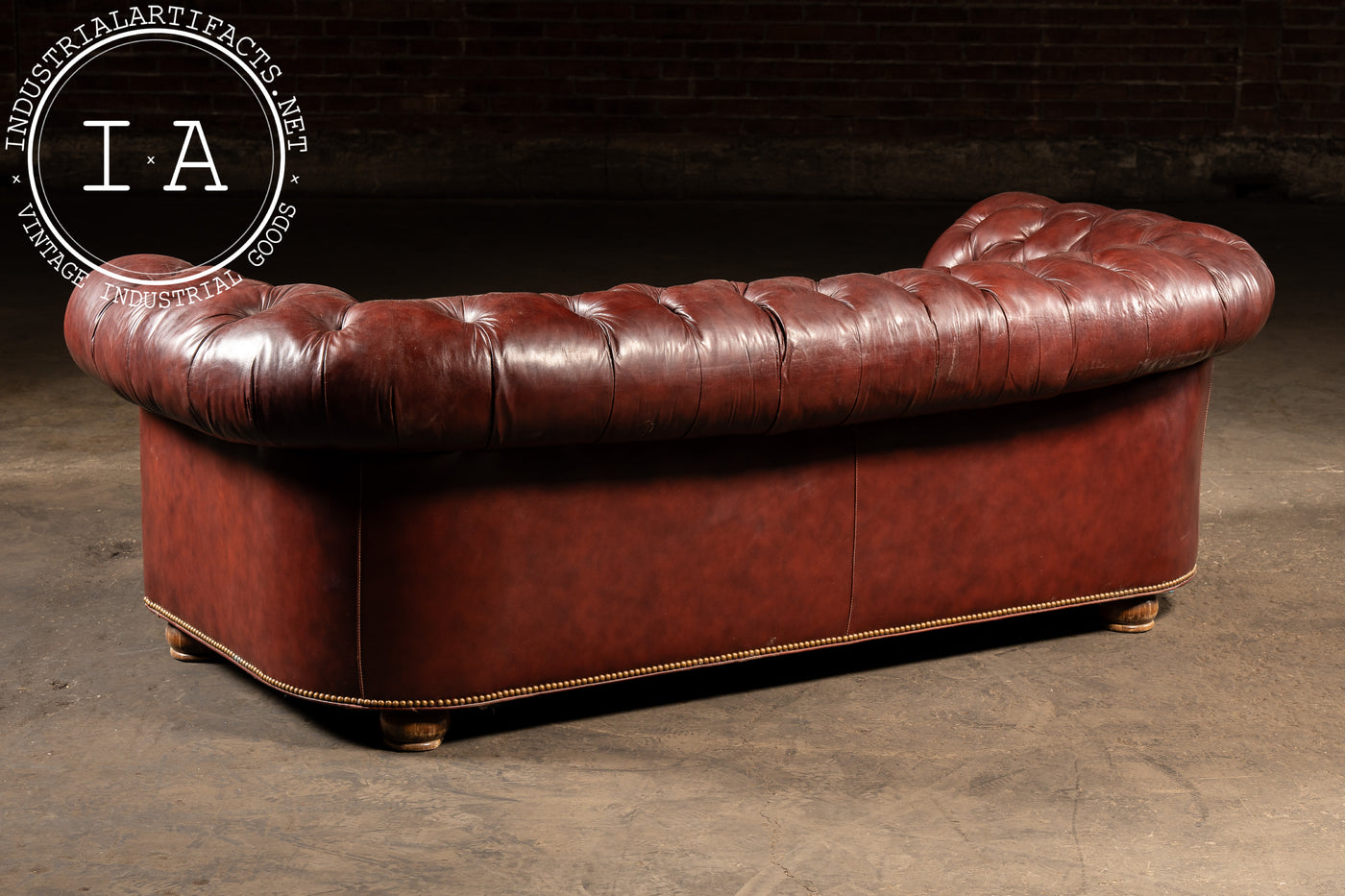 Tufted Leather Chesterfield Sofa in Burgundy