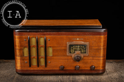 Vintage Model E-53X Radio by Canadian General Electric