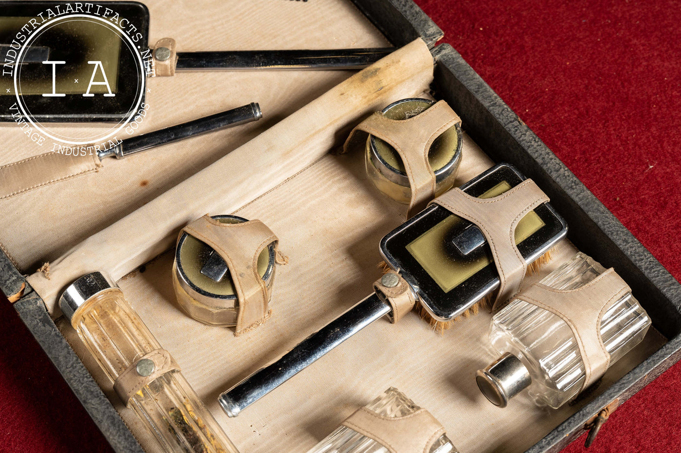 c. 1930s Art Deco 9-Piece Vanity Kit in Travel Case