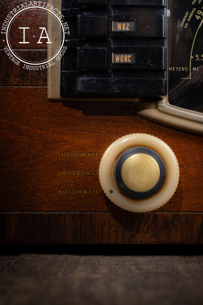 Vintage Model 6S632 Radio by Zenith