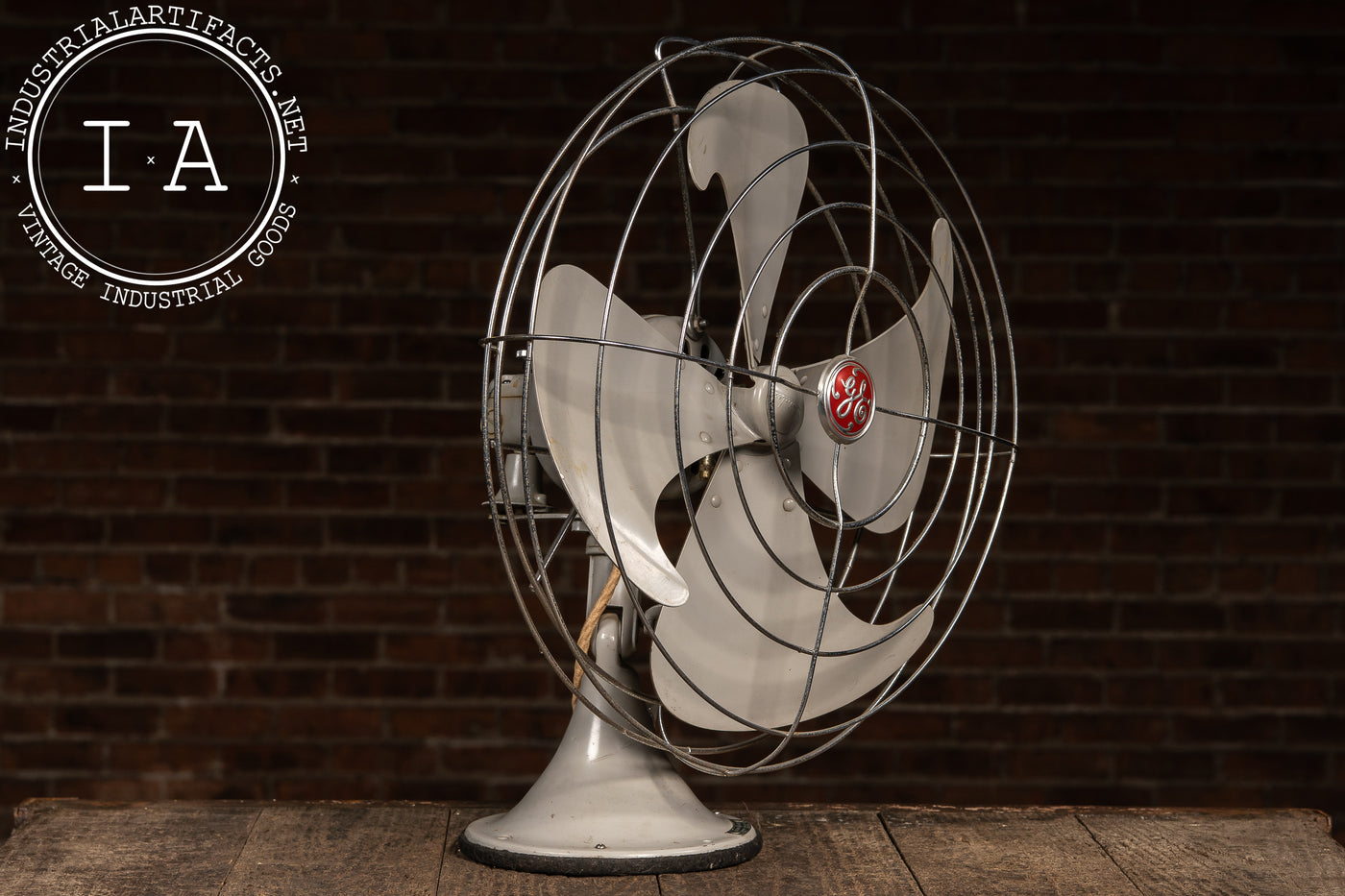 Vintage General Electric Oscillating Desk Fan