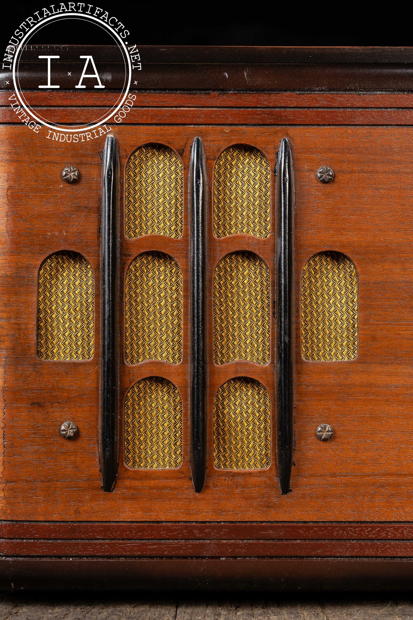 Vintage Model E-53X Radio by Canadian General Electric