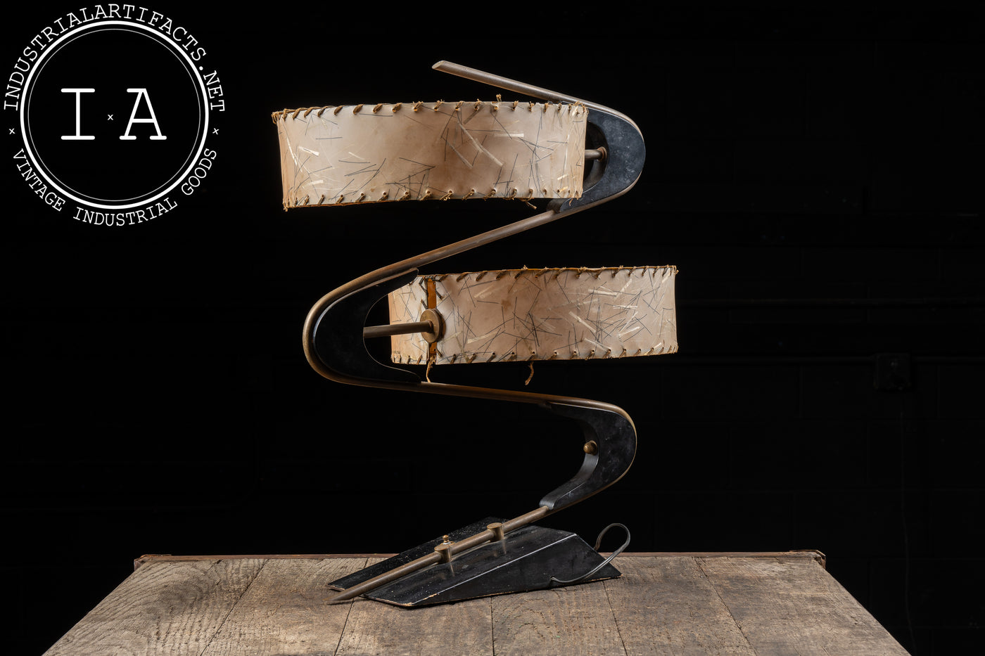 MCM Z-Lamp by Majestic