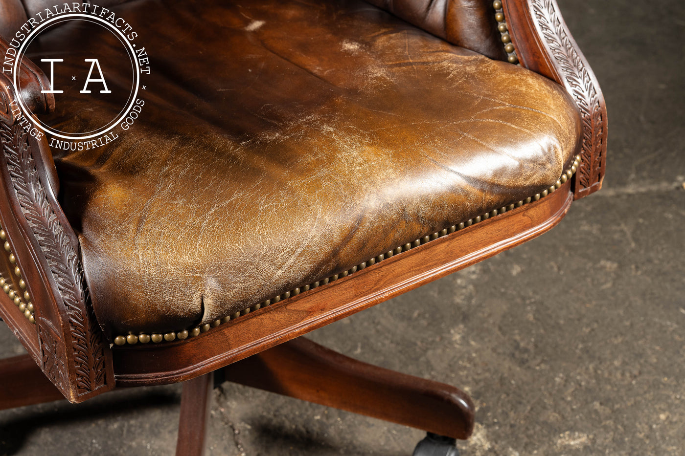 Contemporary Tufted Leather Rolling Executive Desk Chair