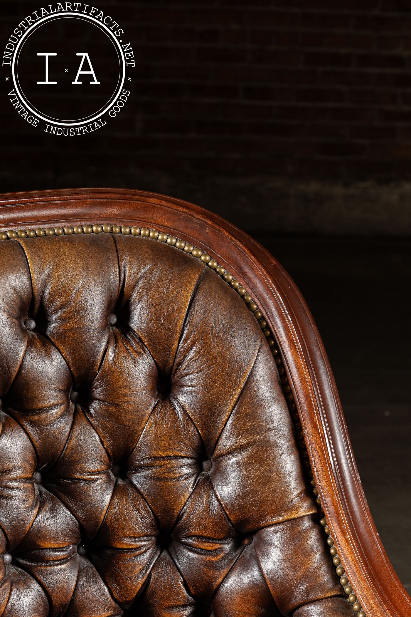 Contemporary Tufted Leather Rolling Executive Desk Chair
