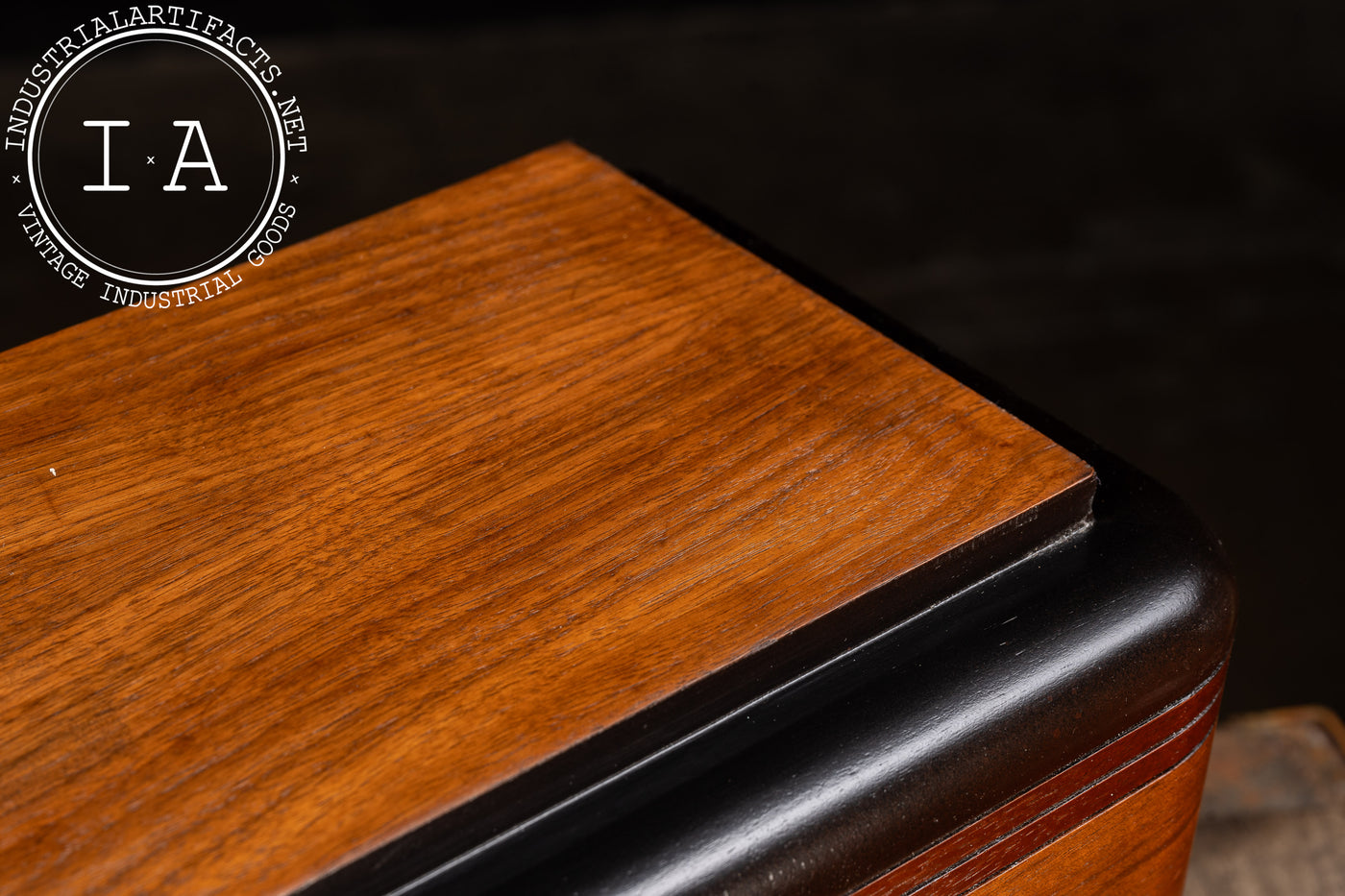 Vintage Model E-53X Radio by Canadian General Electric