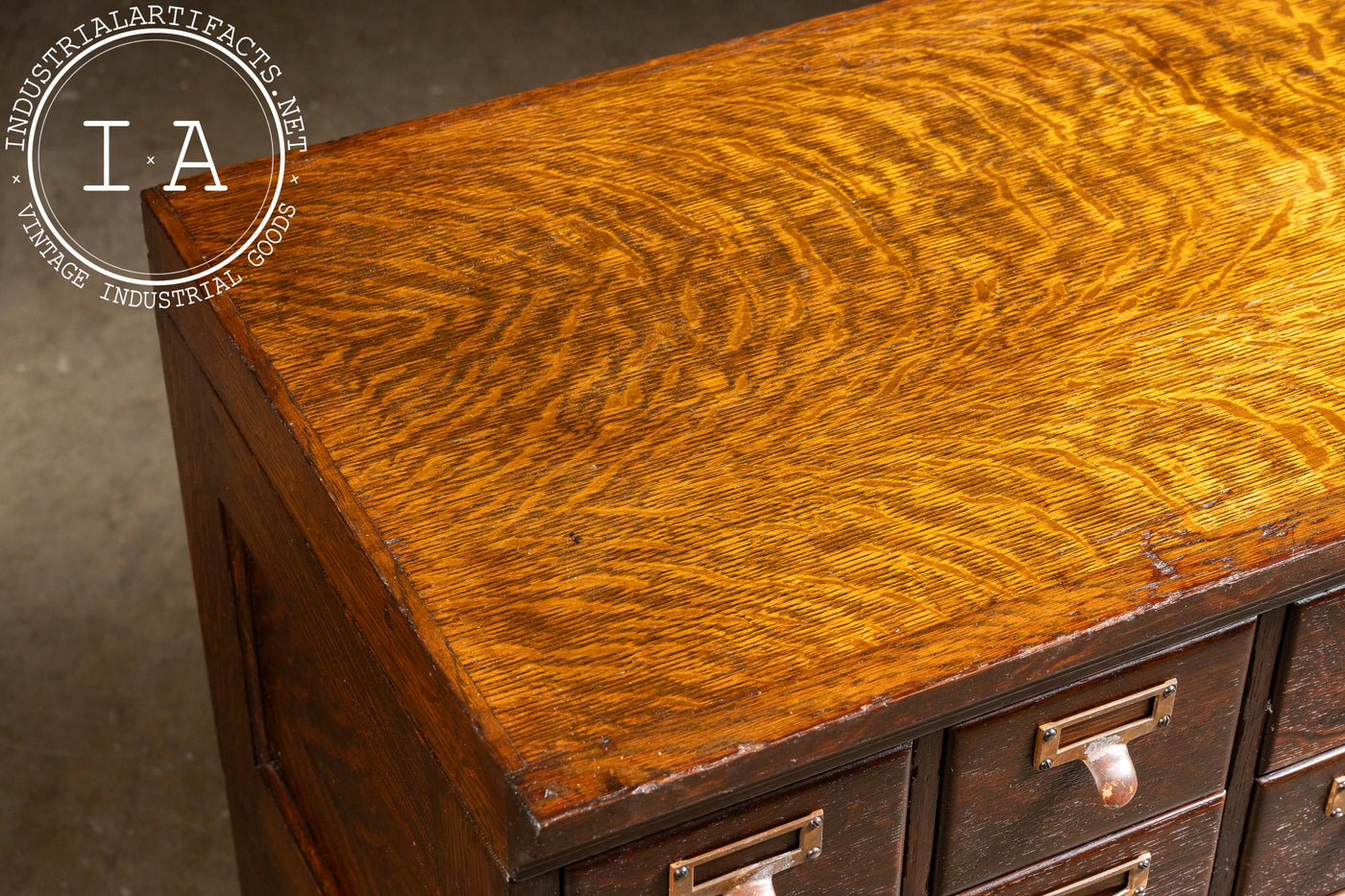 Early 20th Century Quarter-Sawn Oak Clawfoot 18-Drawer Card Catalog