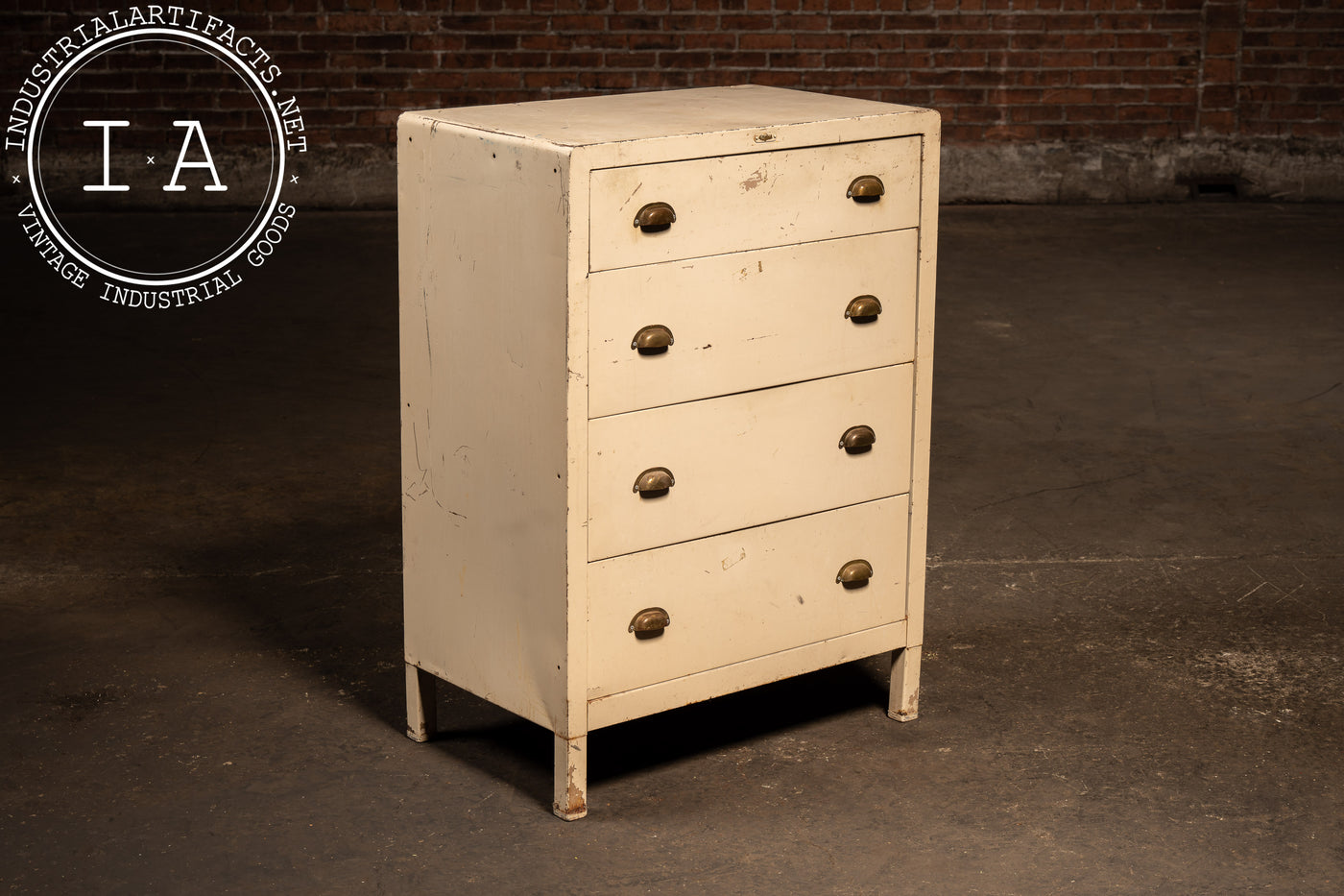 Vintage Metal Lowboy Dresser in Cream Enamel by Simmons – Industrial  Artifacts