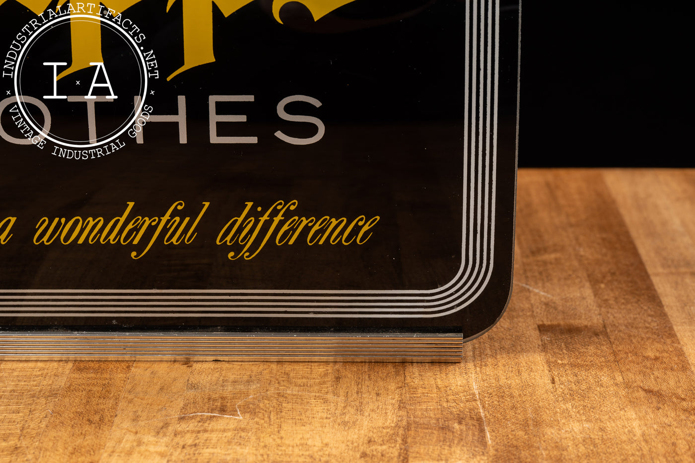 Capps Clothes Lighted Glass Sign