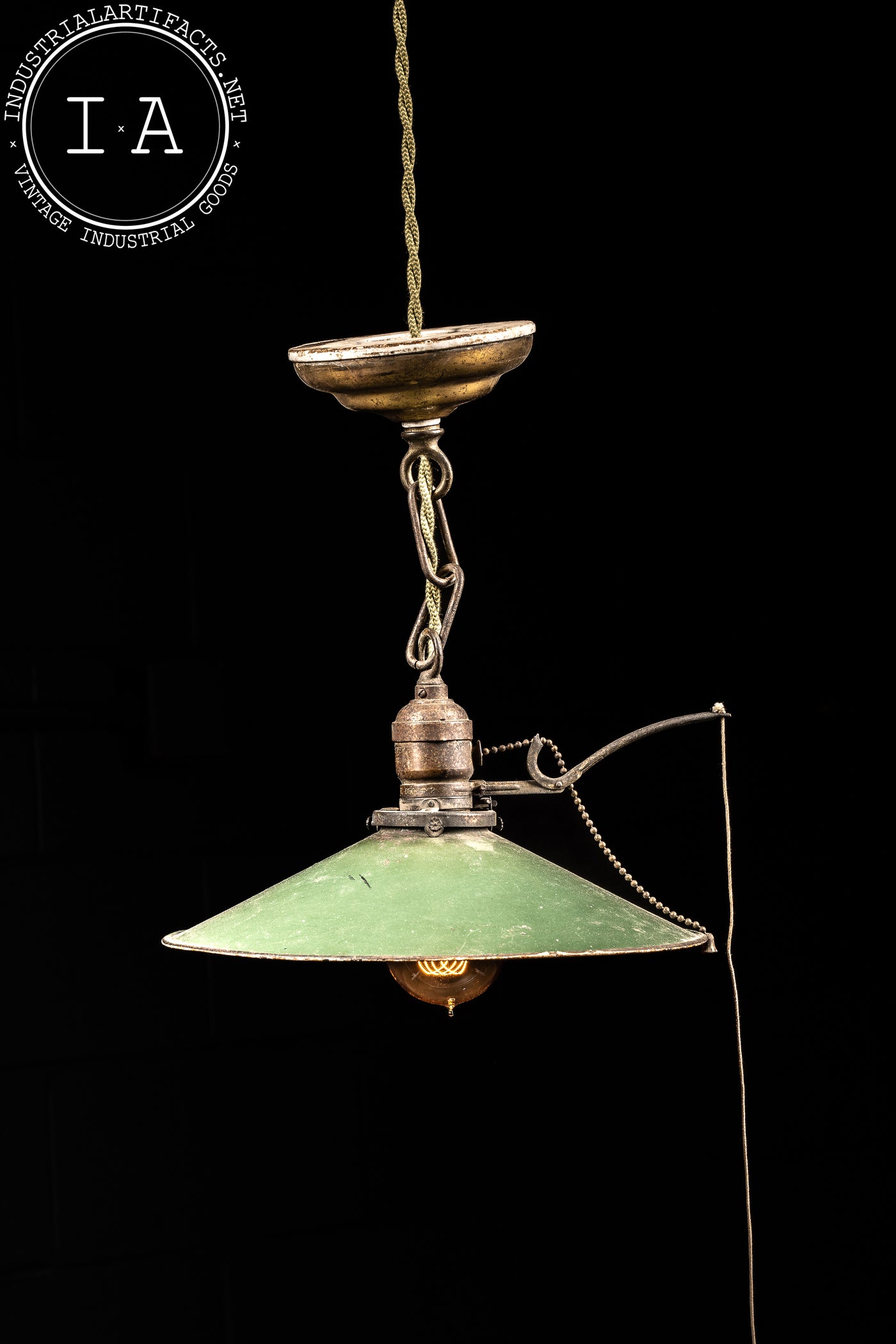 Vintage Industrial Pendant Lamp With Chain Extenison