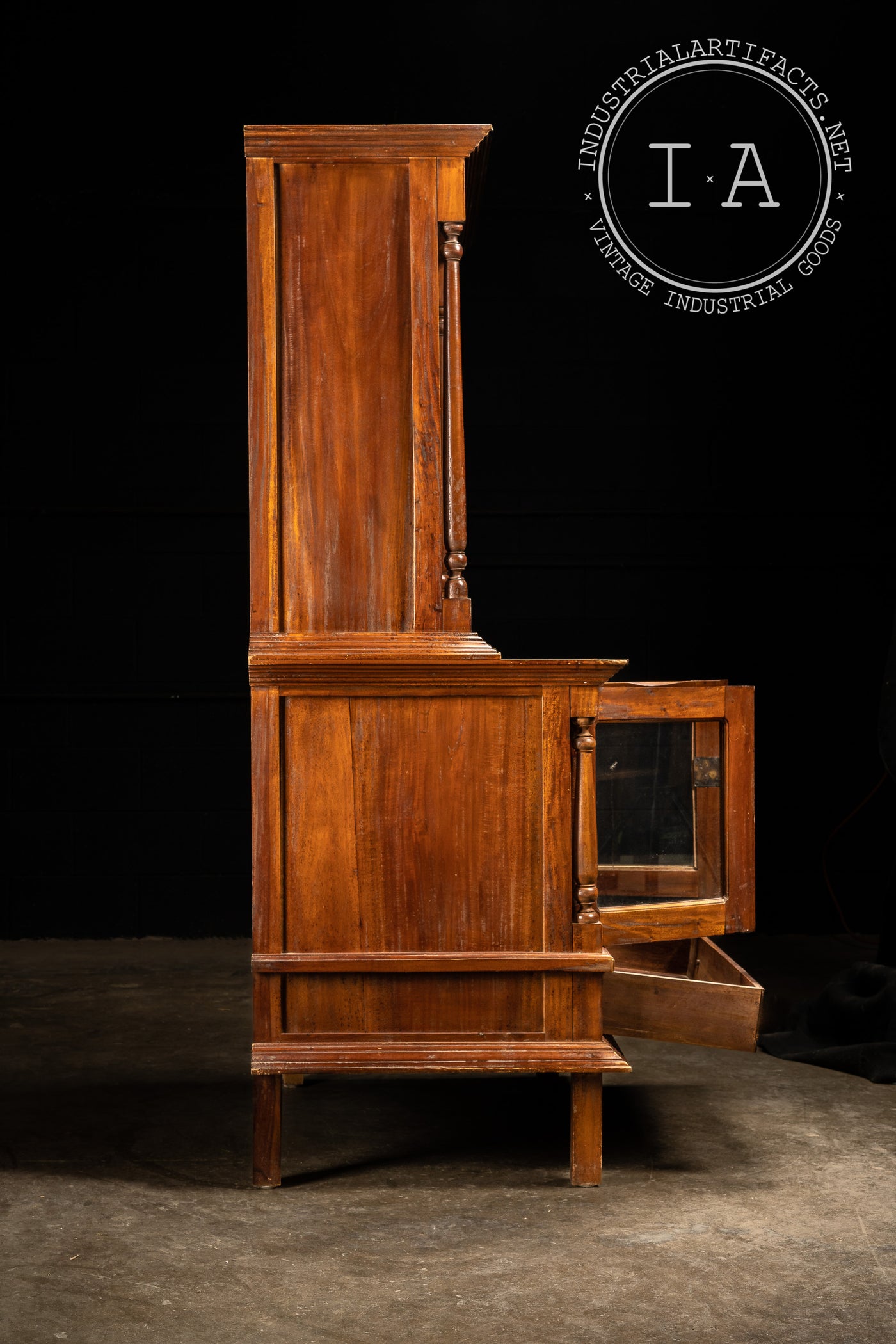Wooden Farmhouse Hutch