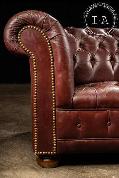 Tufted Chesterfield Sofa in Burgundy