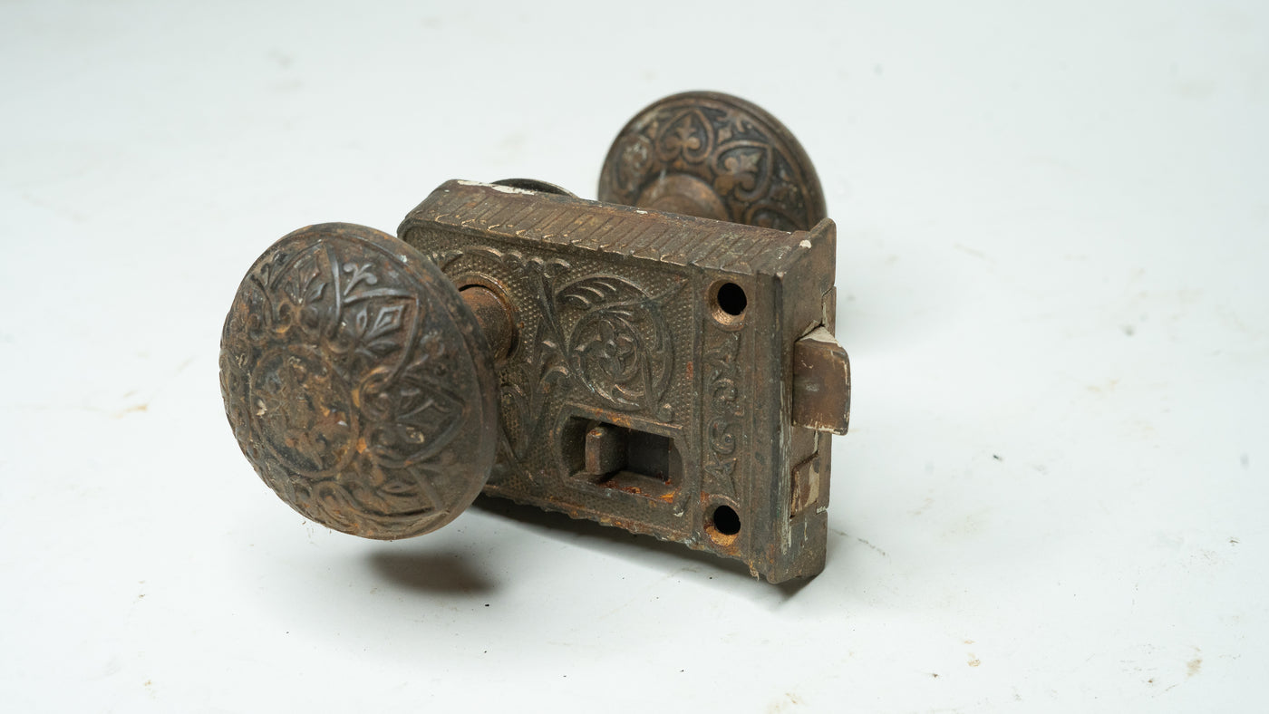 Antique Ornate Late 1800s Door Knob And Latch Set