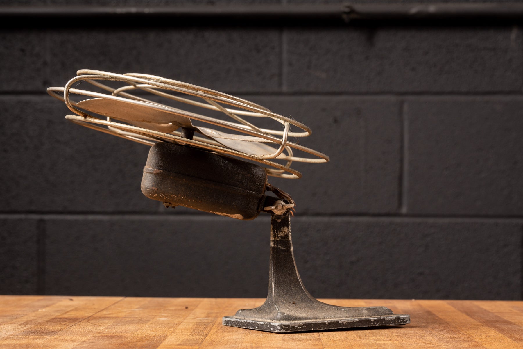 Midcentury Industrial Table Fan – Industrial Artifacts