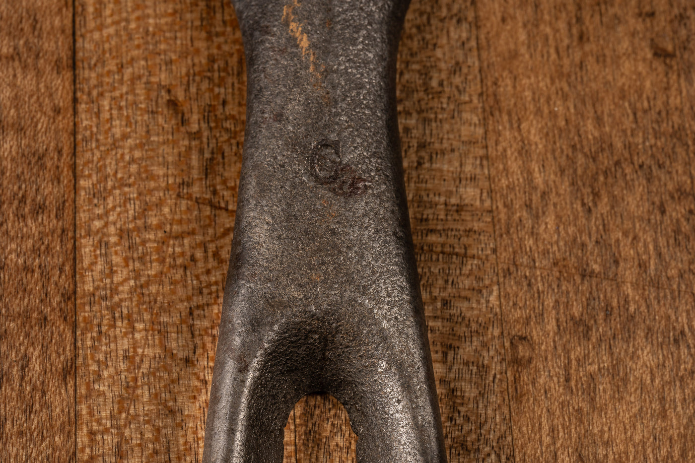 Antique Unmarked #5 8-Inch Cast Iron Skillet