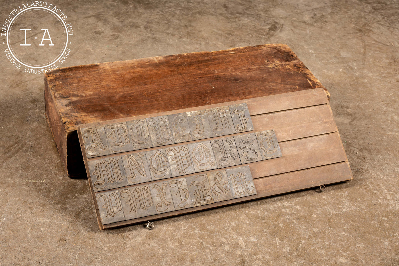 Wooden Etched Front Storage Case With Typesets